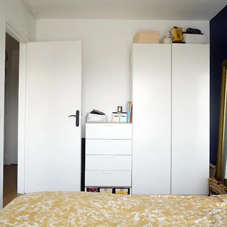 Lovely And Spacious Apt Near Buttes-chaumont Апартаменты Париж
